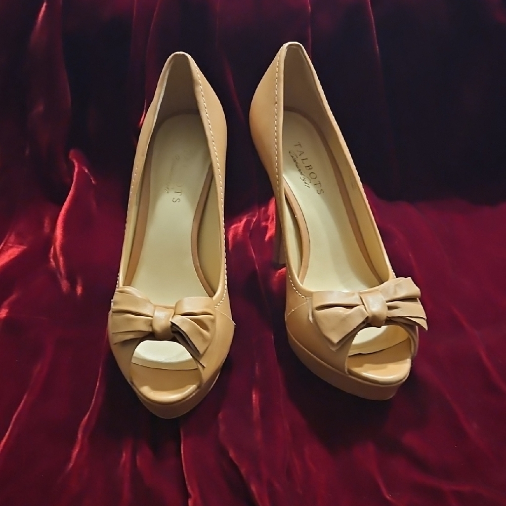 Talbots Cameo Pink Peep-Toe Heels with Bow Detail